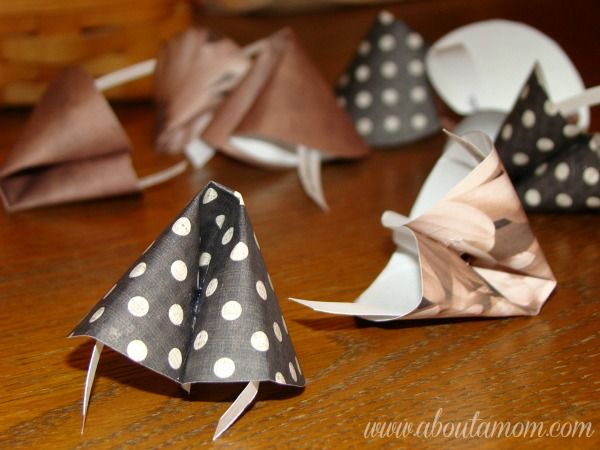 Fun New Year Craft for Kids - Paper Fortune Cookies