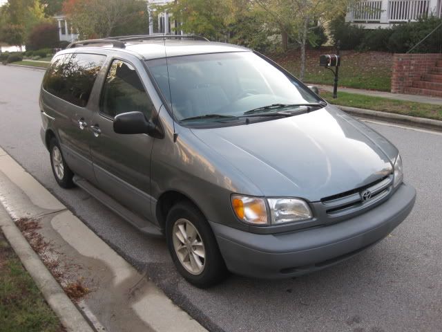 1998 toyota sienna le minivan #5