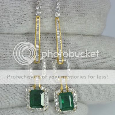 8000 $ price sale 18k Gold Natural Emerald Diamond Ladies Earrings 