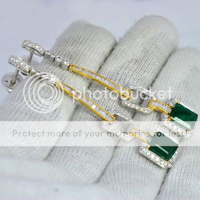 8000 $ price sale 18k Gold Natural Emerald Diamond Ladies Earrings 