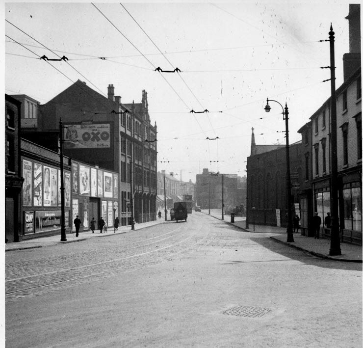 High_Street_Deritend_Birds_Factory_on_the_Left.jpg